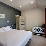 Apartamento Zolotoy Bereg 5 *