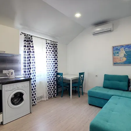 Zolotoy Bereg 5 Apartament *